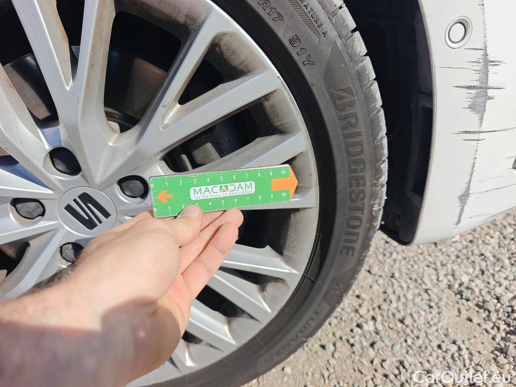  Seat  Leon SEAT Nuevo León / 2020 / 5P / familiar SP 1.4 e-Hybrid DSG S&S Xcellence Go L #31