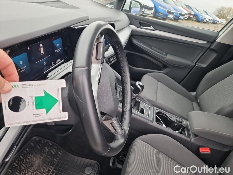  Volkswagen  Golf  VIII (CD1) (2019) 1.0TSI 81 5d #2