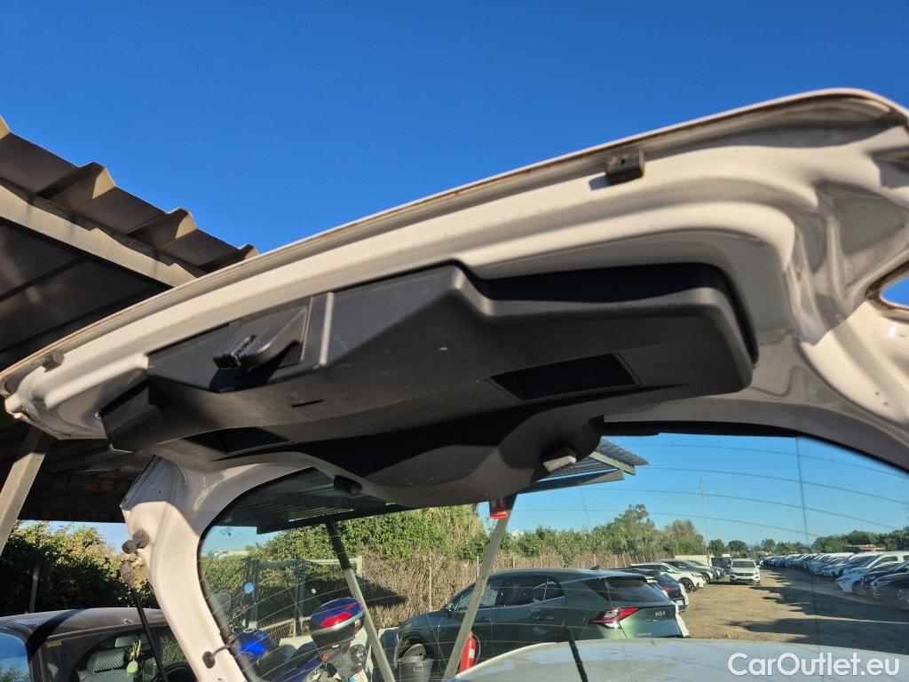  Seat  Ibiza SEAT NUEVO  5p 5G berlina con portó 1.0 EcoTSI 70kW (95CV) Style #23