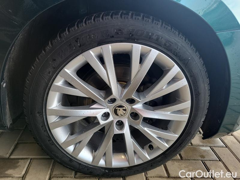  Skoda  Superb  Combi (3T5)(2010) Sup.C.FL2.0TDI 110 L&K AT #12