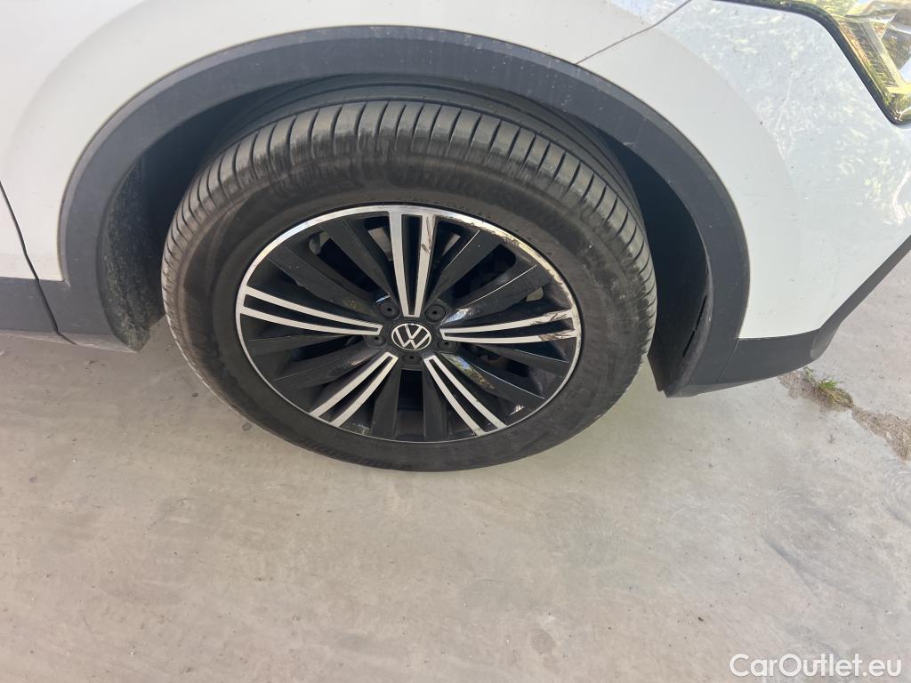  Volkswagen  Tiguan VOLKSWAGEN  / 2020 / 5P / todoterreno Life 2.0 TDI 110kW (150CV) DSG #8
