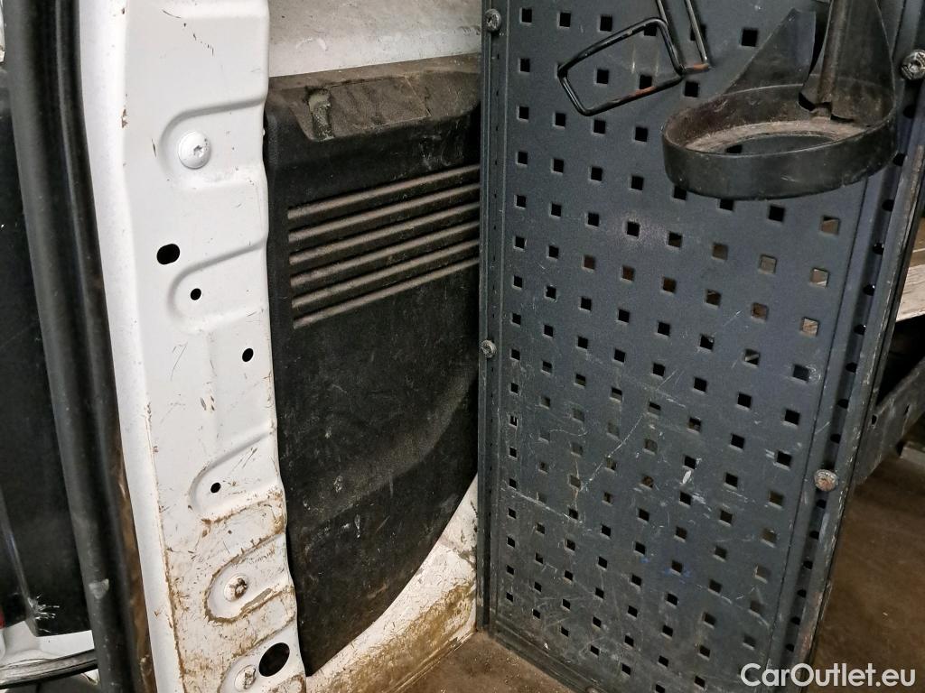  Peugeot  Partner PEUGEOT  / 2018 / 3P / furgón derivado de turismo Pro Standard 1000kg BlueHDi 73kW #12