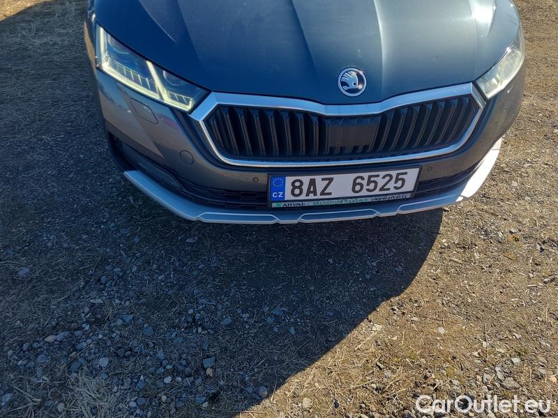  Skoda  Octavia  Combi (NX3)(2020) Oct.C.2.0TDI 110 4x4 Scout AT #4