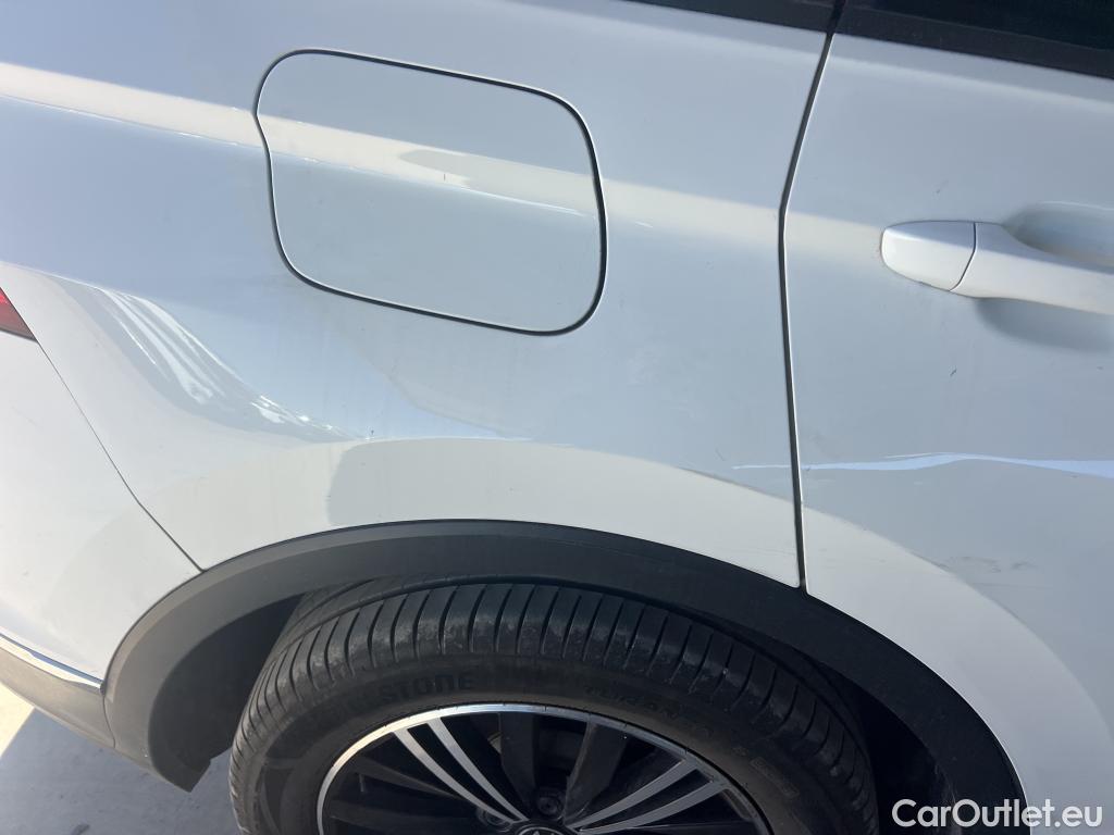  Volkswagen  Tiguan VOLKSWAGEN  / 2020 / 5P / todoterreno Life 2.0 TDI 110kW (150CV) DSG #14