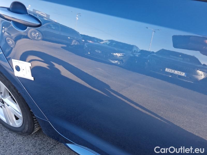  Toyota  Corolla  TouringSports (E21) (2019)  TS 2.0Hyb.Com.T.S.T.AT #24