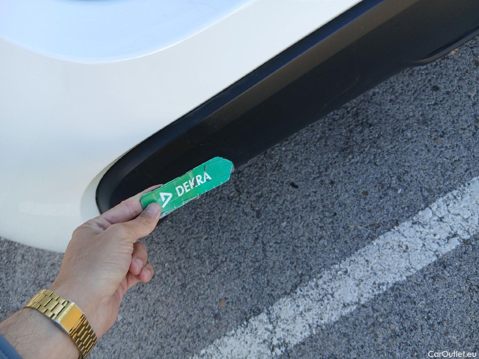  Toyota  Yaris TOYOTA  / 2020 / 5P / berlina con portón 1.5 120H Active Tech #12