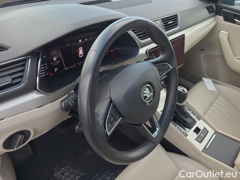  Skoda  Superb  Combi (3V5)(2015) Sup.C.FL2.0TSI 200  L&K 4x4 AT #17
