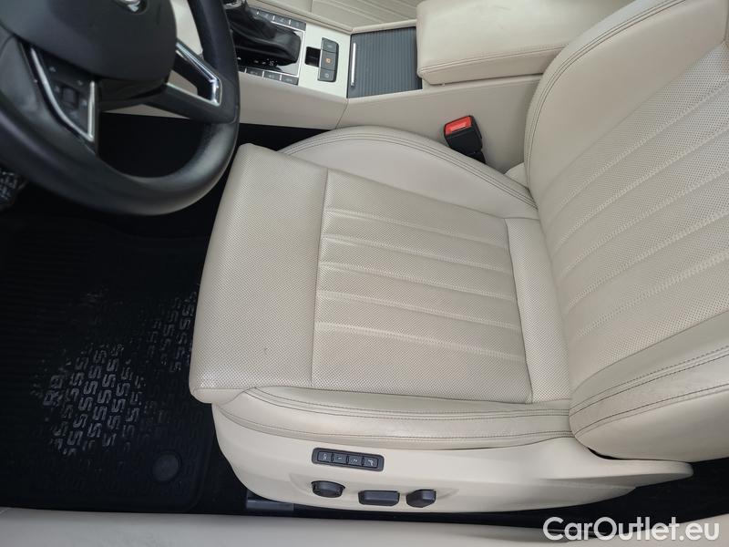  Skoda  Superb  Combi (3V5)(2015) Sup.C.FL2.0TSI 200  L&K 4x4 AT #15