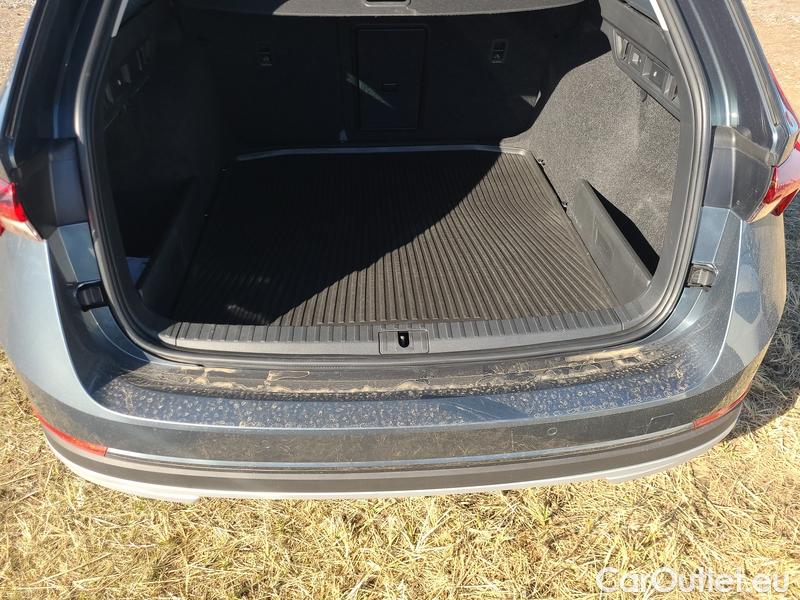  Skoda  Octavia  Combi (NX3)(2020) Oct.C.2.0TDI 110 4x4 Scout AT #19