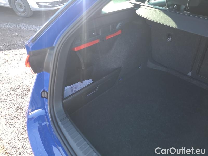  Skoda  Octavia  Combi (NX3)(2020) Oct.Combi 2.0TDI 85 Style #21