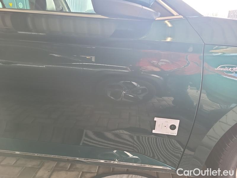  Skoda  Superb  Combi (3T5)(2010) Sup.C.FL2.0TDI 110 L&K AT #23