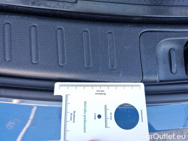  Toyota  Corolla  TouringSports (E21) (2019)  TS 2.0Hyb.Com.T.S.T.AT #19