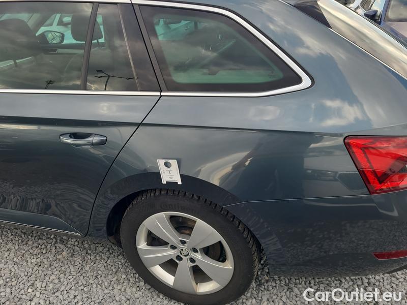  Skoda  Superb  Combi (3V5)(2015) Sup.C.FL2.0TSI 200  L&K 4x4 AT #22