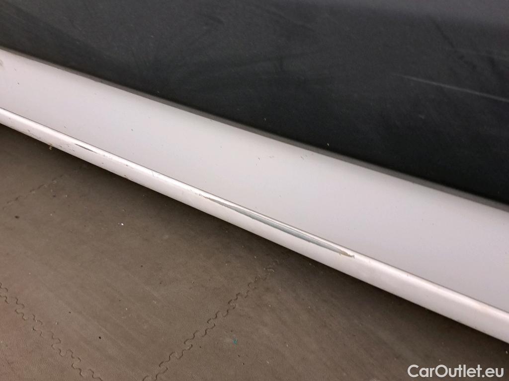  Peugeot  Partner PEUGEOT  / 2018 / 3P / furgón derivado de turismo Pro Standard 1000kg BlueHDi 73kW #39