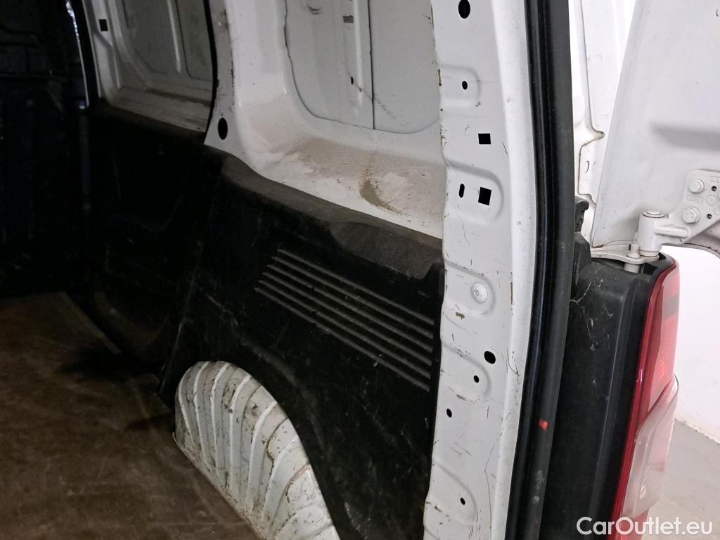  Peugeot  Partner PEUGEOT  / 2018 / 3P / furgón derivado de turismo Pro Standard 1000kg BlueHDi 73kW #2