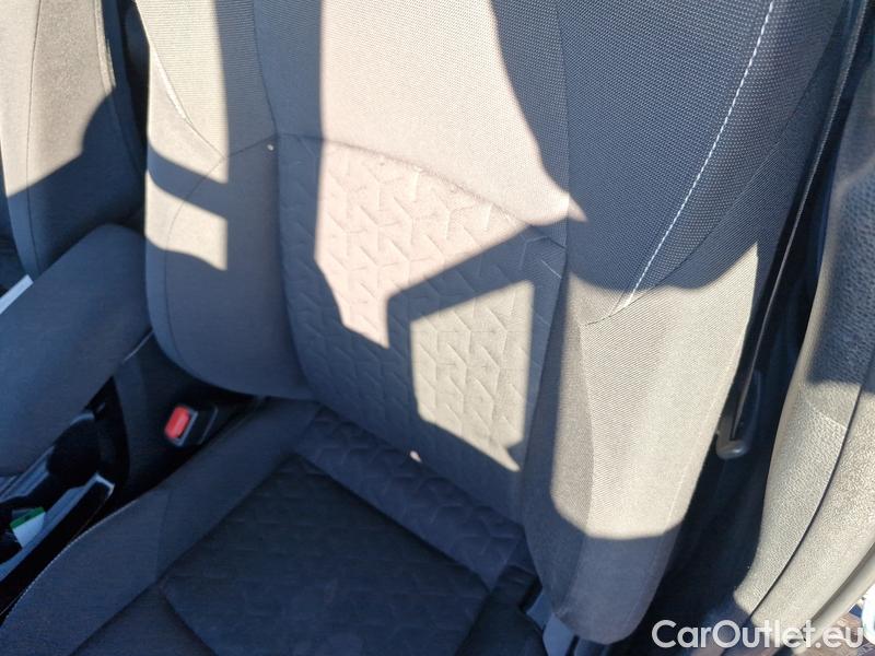  Toyota  Corolla  TouringSports (E21) (2019)  TS 2.0Hyb.Com.T.S.T.AT #13