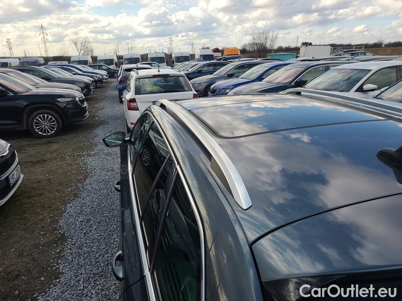  Skoda  Superb  Combi (3V5)(2015) Sup.C.FL2.0TSI 200  L&K 4x4 AT #32