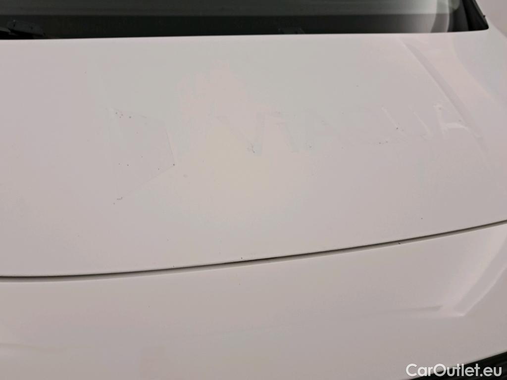  Peugeot  Partner PEUGEOT  / 2018 / 3P / furgón derivado de turismo Pro Standard 1000kg BlueHDi 73kW #22