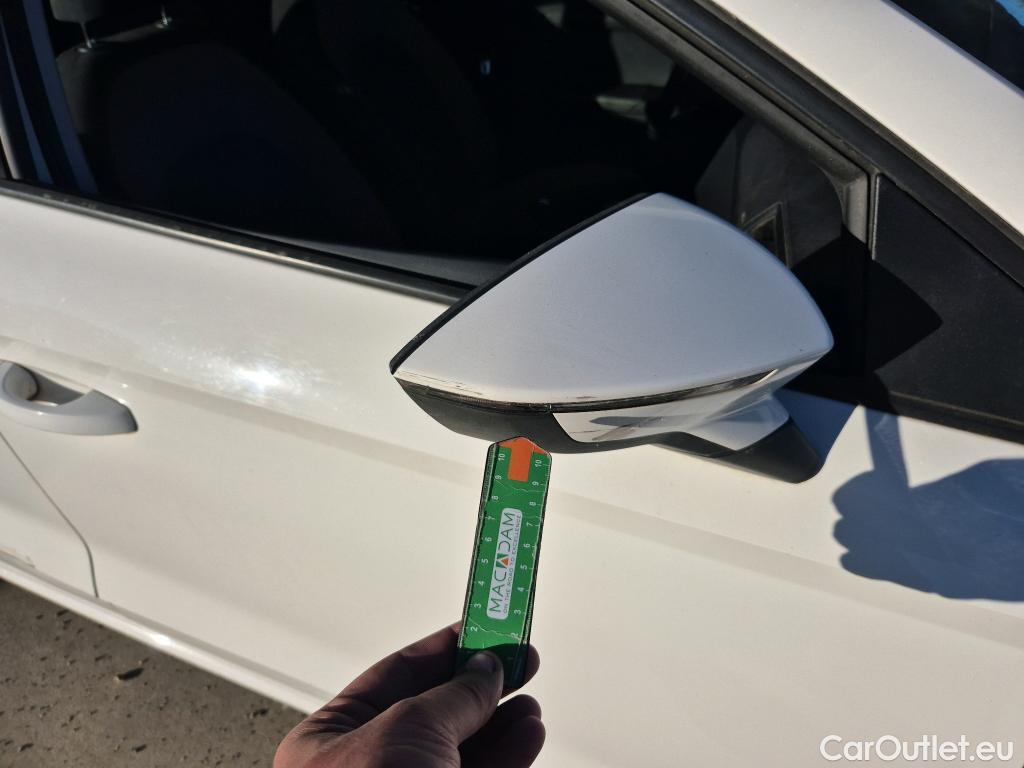  Seat  Ibiza SEAT NUEVO  5p 5G berlina con portó 1.0 EcoTSI 70kW (95CV) Style #22