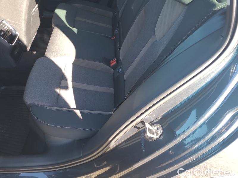  Skoda  Octavia  Combi (NX3)(2020) Oct.C.2.0TDI 110 4x4 Scout AT #15