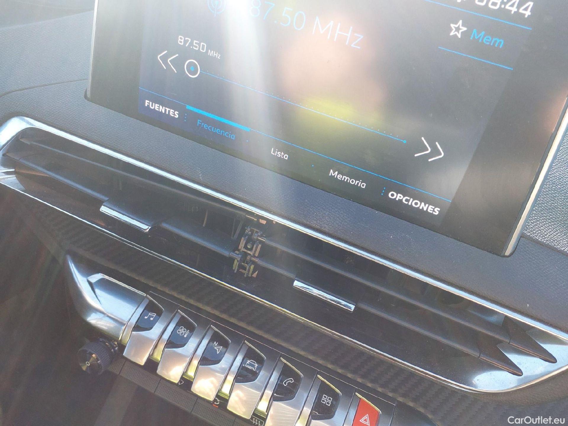  Peugeot  3008  Active Pack 1.5 HDi 130CV AT8 E6d #2