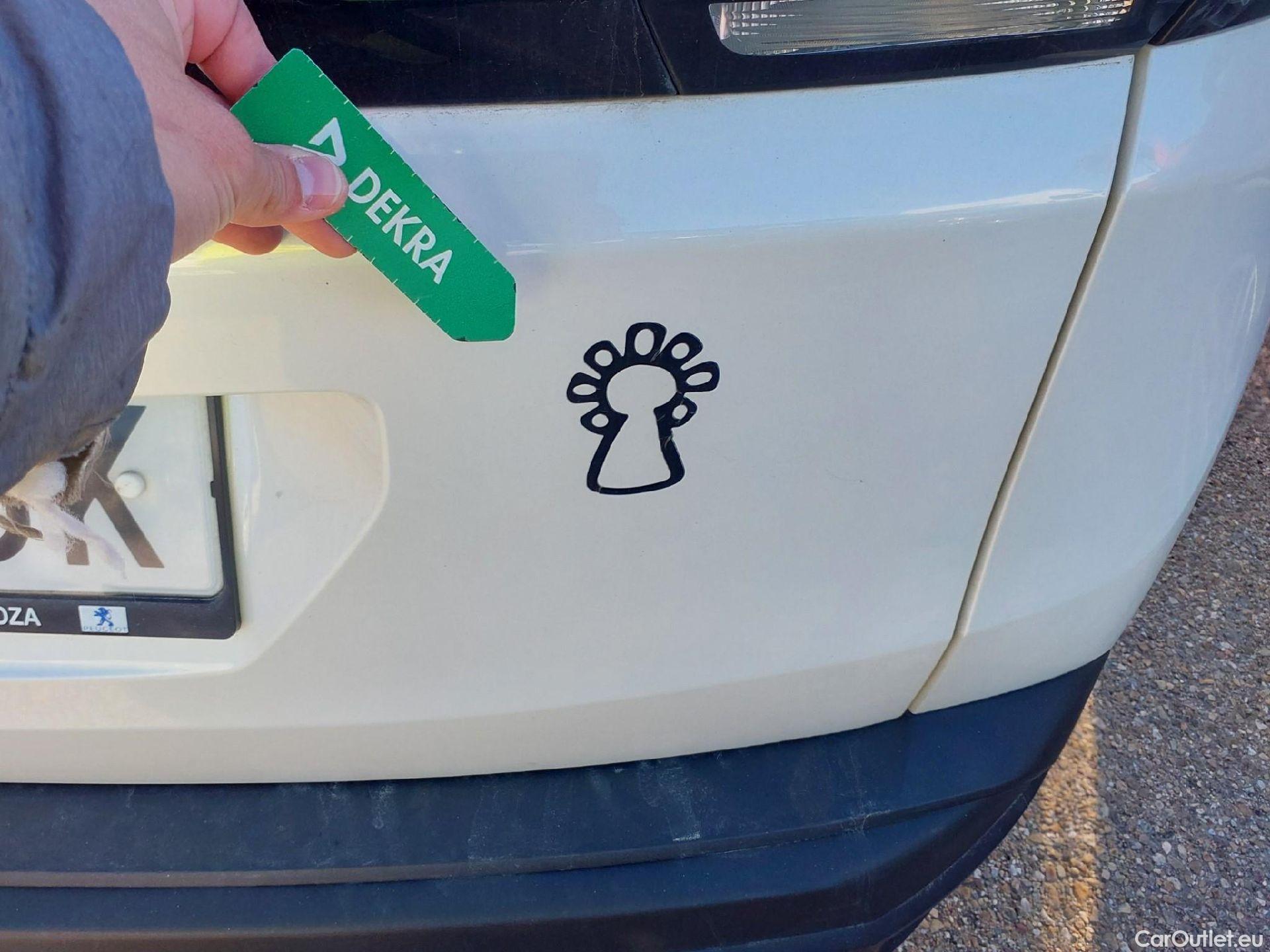  Peugeot  3008  Active Pack 1.5 HDi 130CV AT8 E6d #10