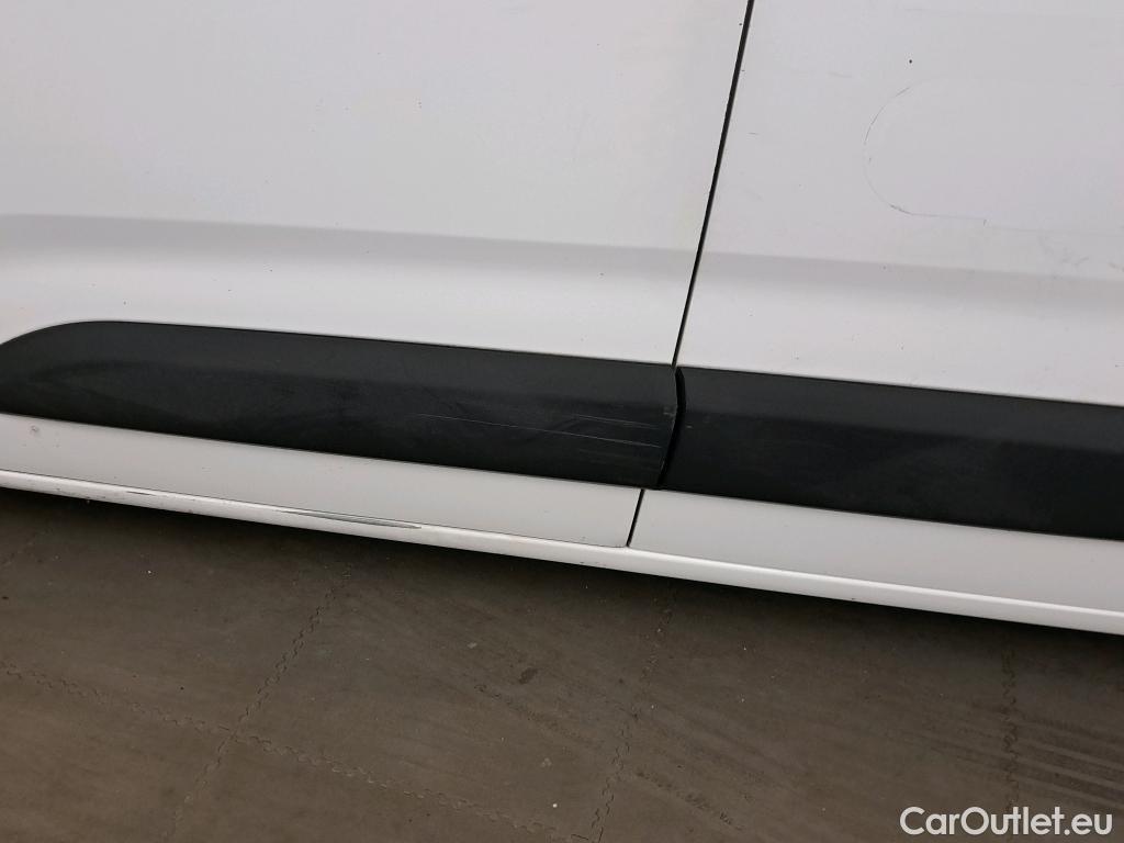  Peugeot  Partner PEUGEOT  / 2018 / 3P / furgón derivado de turismo Pro Standard 1000kg BlueHDi 73kW #55