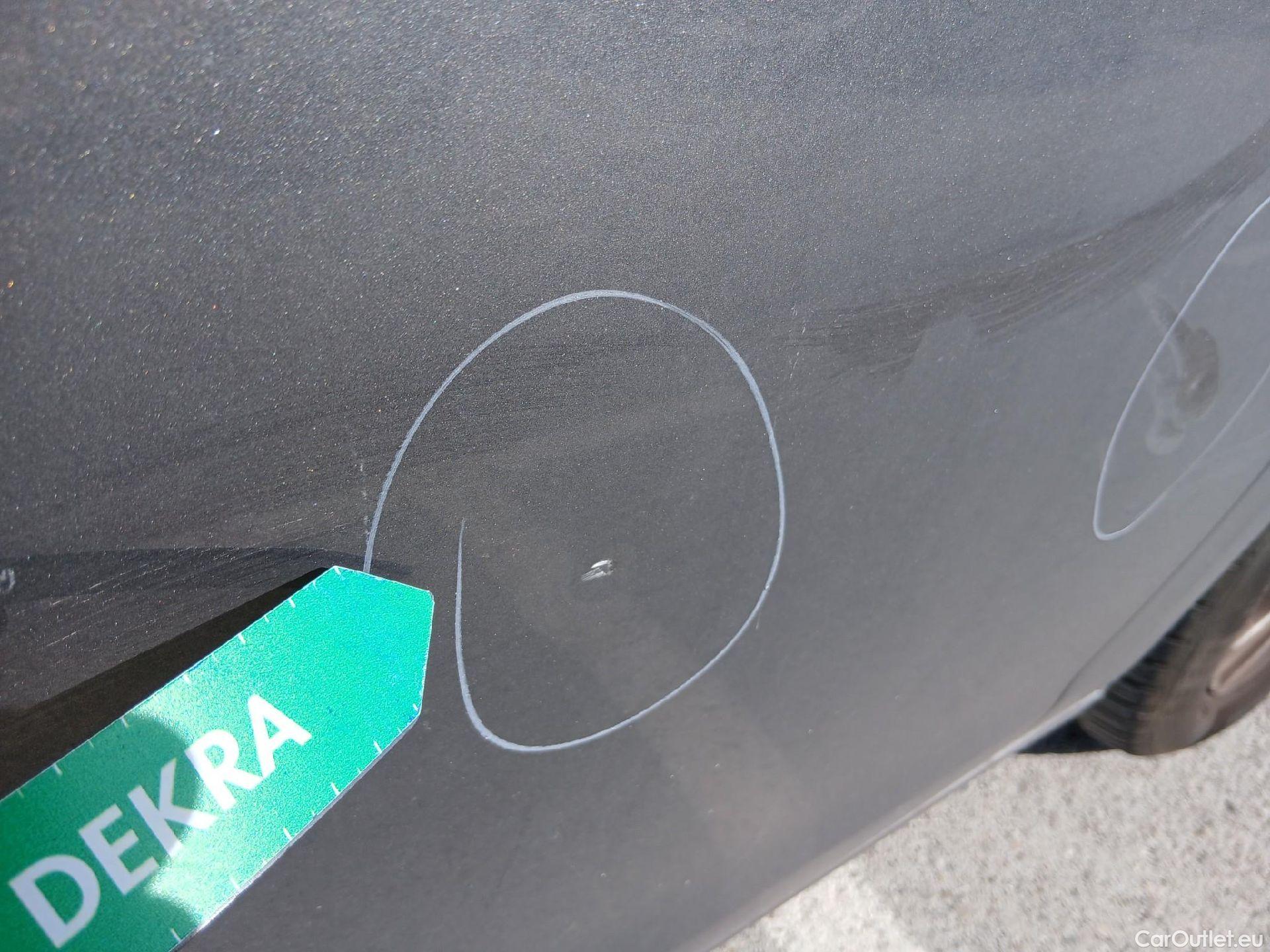  Peugeot  308 PEUGEOT  / 2017 / 5P / berlina con portón 5p Active Pack PureTech 110 S&S #35