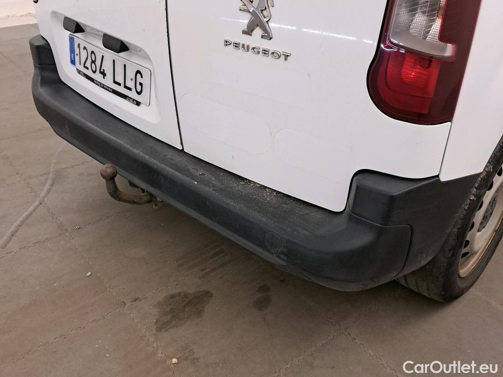  Peugeot  Partner PEUGEOT  / 2018 / 3P / furgón derivado de turismo Pro Standard 1000kg BlueHDi 73kW #49
