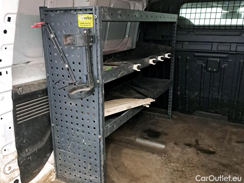  Peugeot  Partner PEUGEOT  / 2018 / 3P / furgón derivado de turismo Pro Standard 1000kg BlueHDi 73kW #69