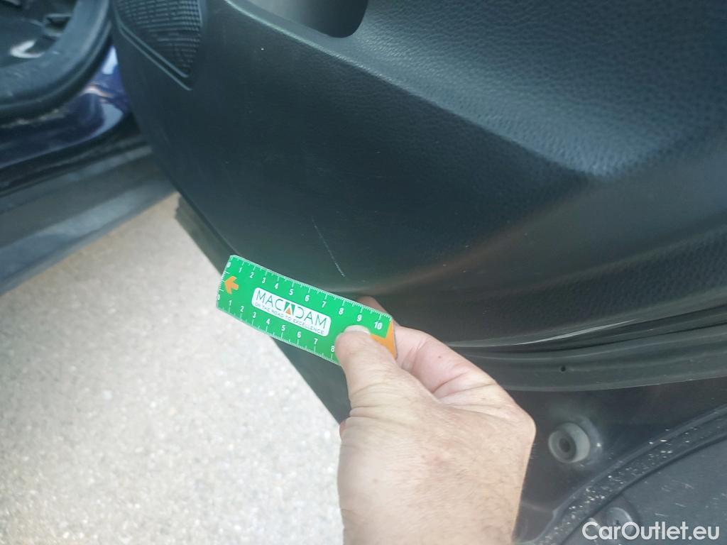  Toyota  RAV4 TOYOTA  / 2018 / 5P / todoterreno 2.5l Feel! #14