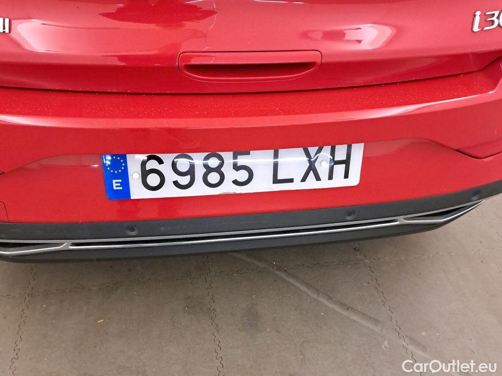  Hyundai  i30 HYUNDAI  / 2020 / 5P / berlina con portón 1.5 DPI Klass SLX #15