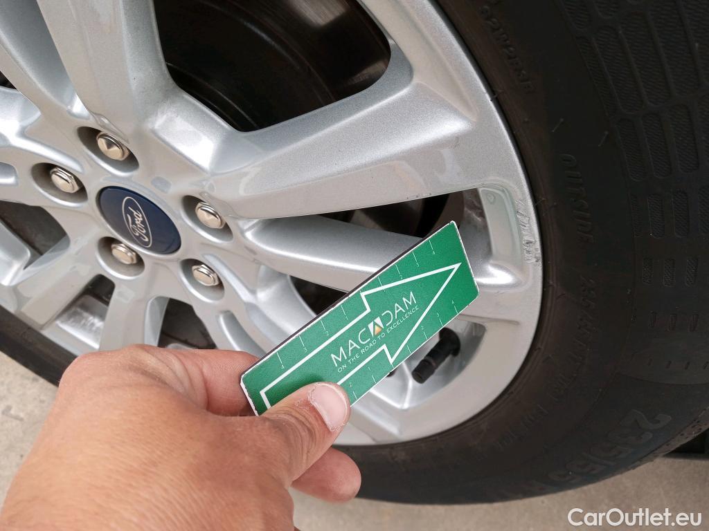  Ford  Kuga FORD  / 2016 / 5P / todoterreno 1.5 EcoBoost 88kW 4x2 Trend+ (CX) #17