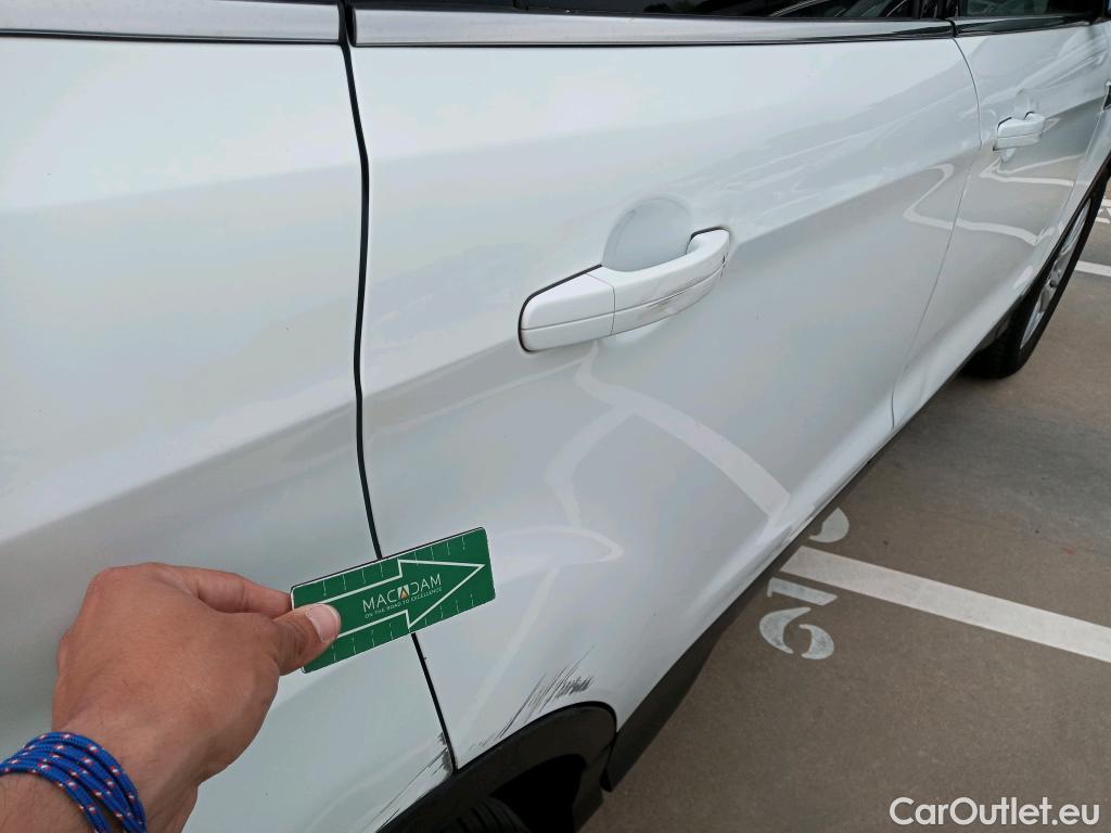  Ford  Kuga FORD  / 2016 / 5P / todoterreno 1.5 EcoBoost 88kW 4x2 Trend+ (CX) #6