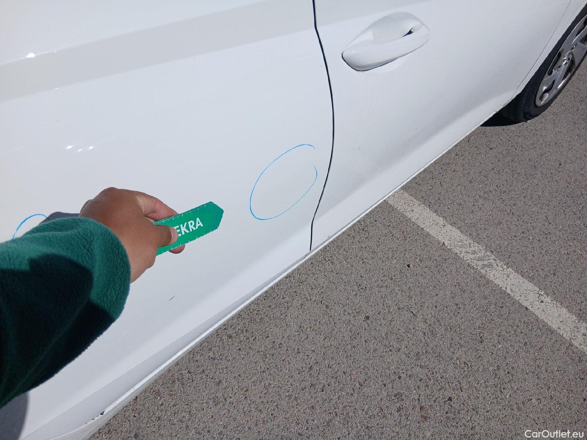  Hyundai  i20 HYUNDAI  / 2020 / 5P / berlina con portón 1.0 TGDI 74kW (100CV) 48V Essence #27