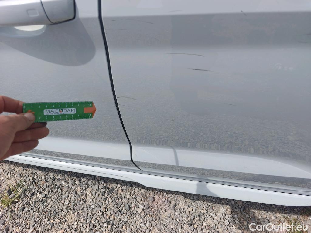  Audi  A1 Sportback AUDI A1 / 2018 / 5P / berlina con portón Sportback S line 30 TFSI 81kW (116CV) (AC) #17