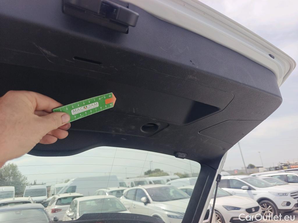  Audi  A1 Sportback AUDI A1 / 2018 / 5P / berlina con portón Sportback S line 30 TFSI 81kW (116CV) (AC) #24