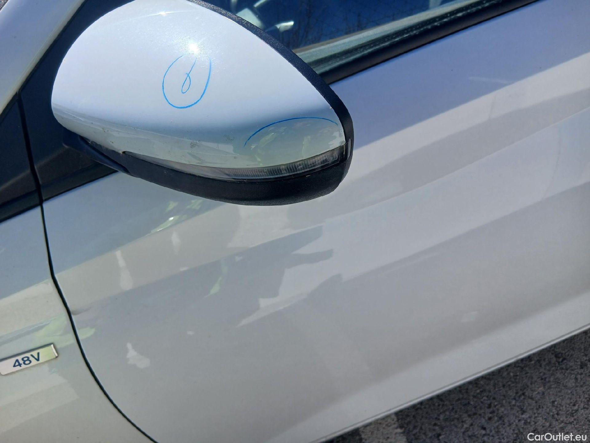  Hyundai  i20 HYUNDAI  / 2020 / 5P / berlina con portón 1.0 TGDI 74kW (100CV) 48V Essence #17