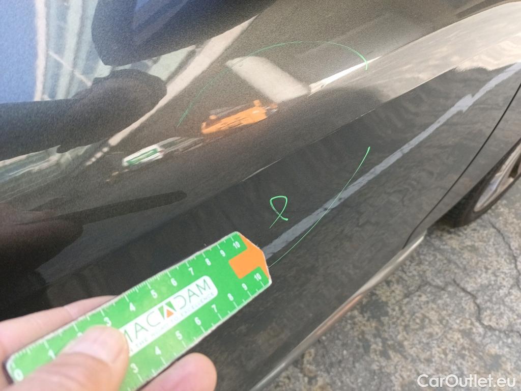  Audi  A4 AUDI  / 2019 / 4P / sedán S line 30 TDI 100kW (136CV) S tronic  #4