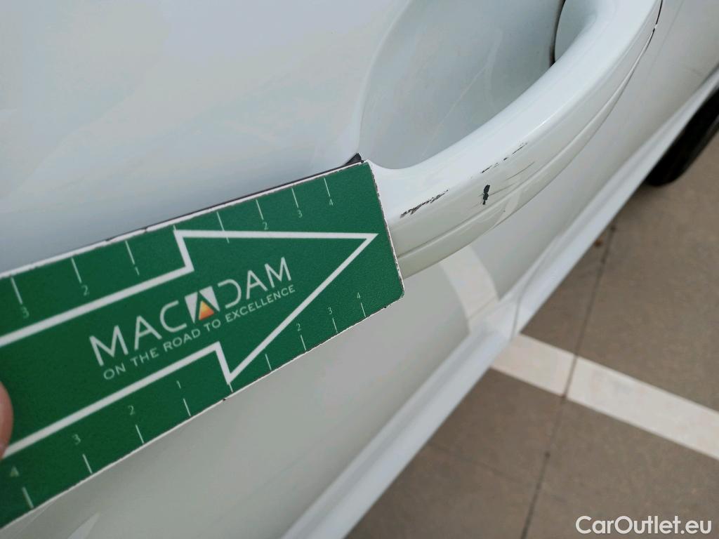  Ford  Kuga FORD  / 2016 / 5P / todoterreno 1.5 EcoBoost 88kW 4x2 Trend+ (CX) #37