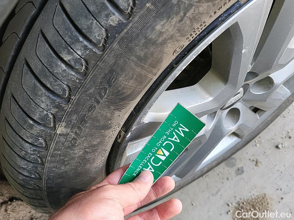  Dacia  Sandero DACIA  / 2020 / 5P / berlina con portón Stepway Comfort 74kW (100CV) ECO-G #40