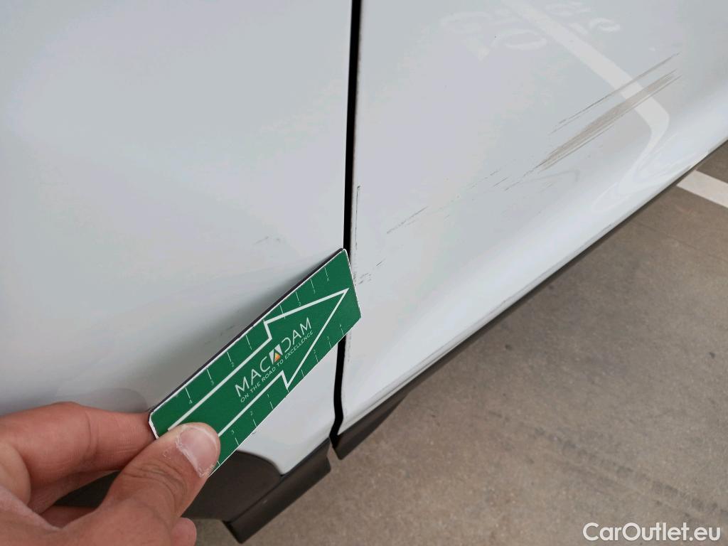  Ford  Kuga FORD  / 2016 / 5P / todoterreno 1.5 EcoBoost 88kW 4x2 Trend+ (CX) #9