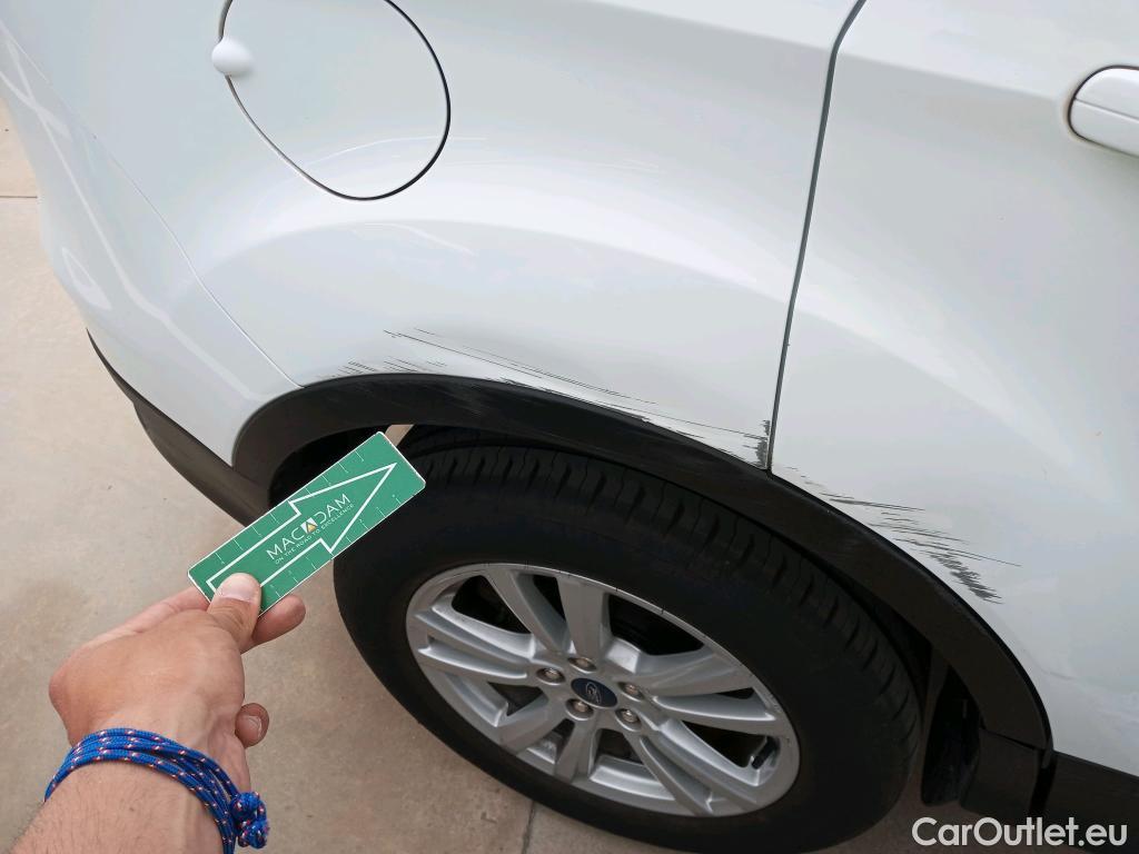  Ford  Kuga FORD  / 2016 / 5P / todoterreno 1.5 EcoBoost 88kW 4x2 Trend+ (CX) #34