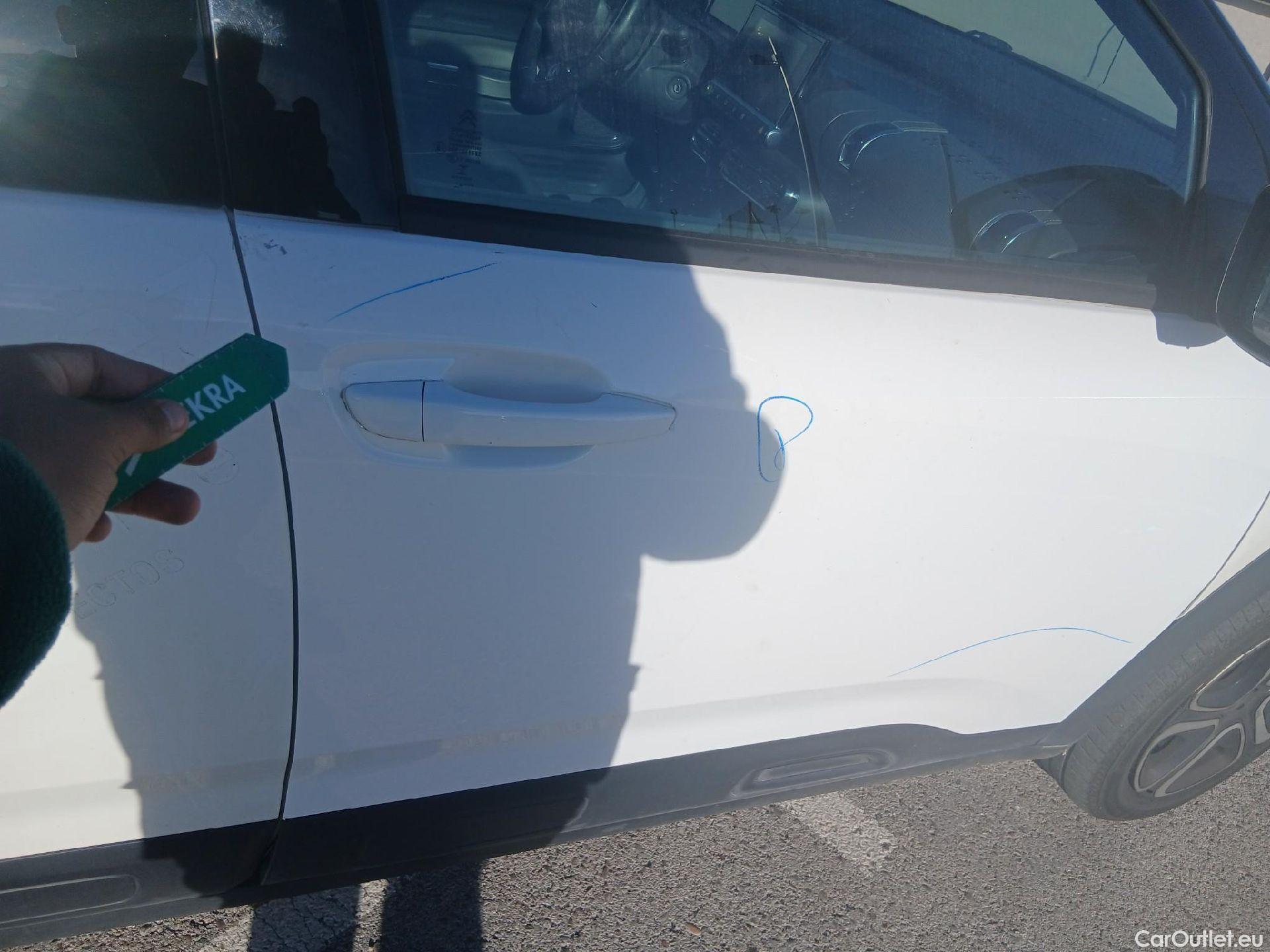  Citroen  C4 Cactus CITROEN  / 2018 / 5P / berlina con portón BlueHDi 100 S&S Feel #41