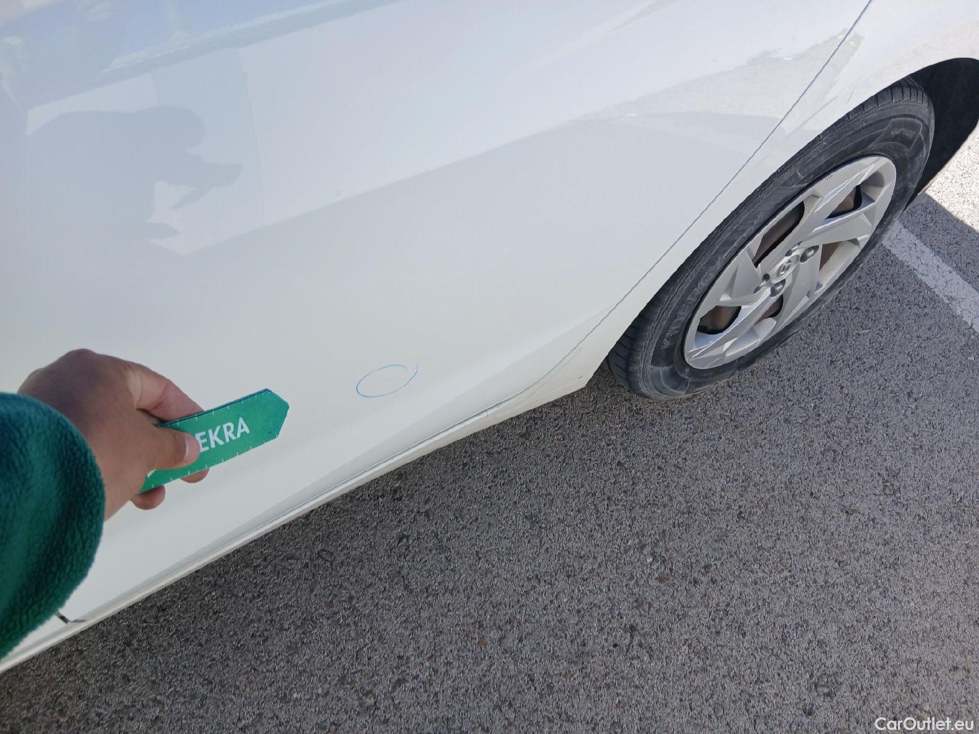  Hyundai  i20 HYUNDAI  / 2020 / 5P / berlina con portón 1.0 TGDI 74kW (100CV) 48V Essence #21