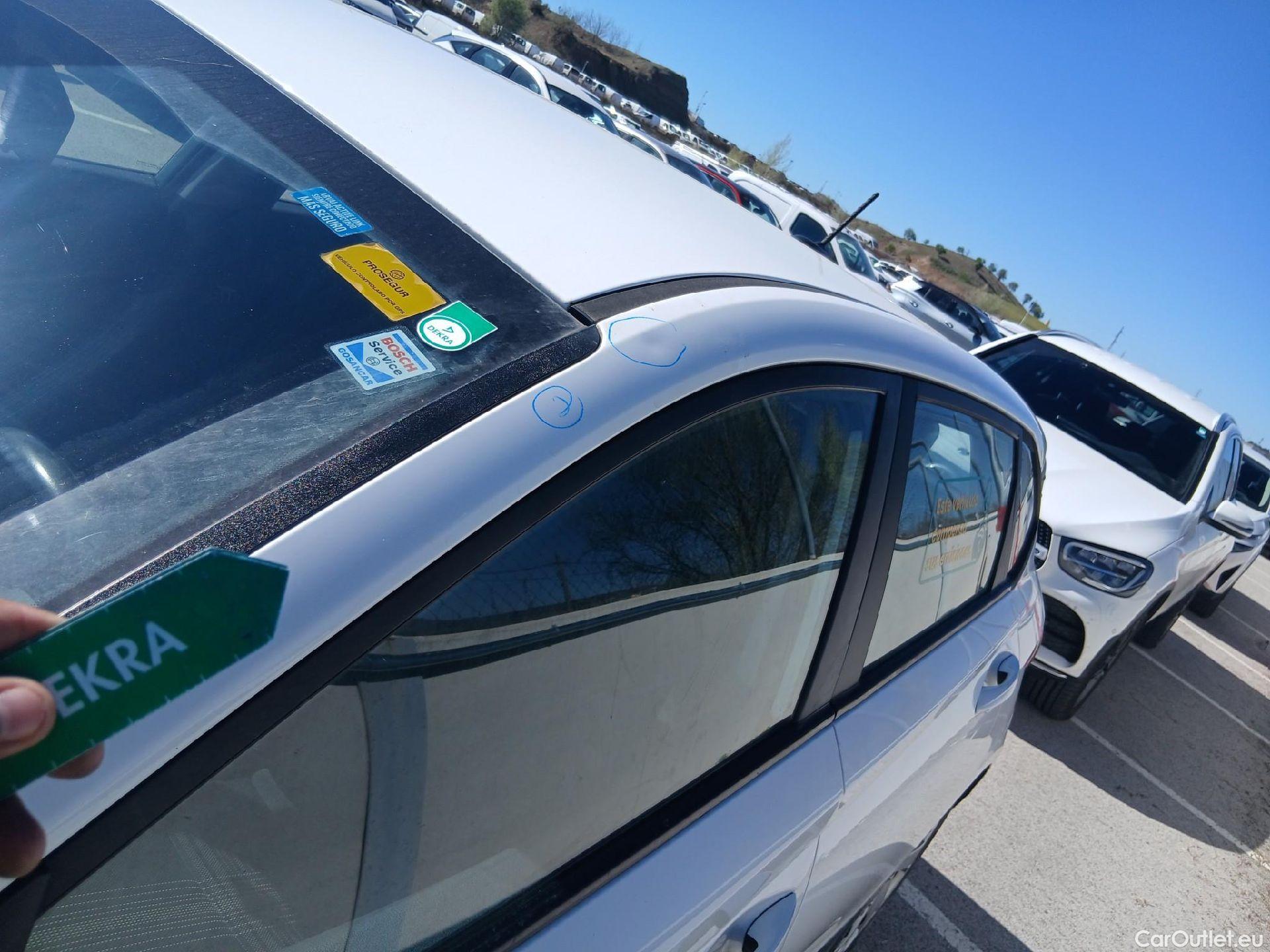  Hyundai  i20 HYUNDAI  / 2020 / 5P / berlina con portón 1.0 TGDI 74kW (100CV) 48V Essence #18