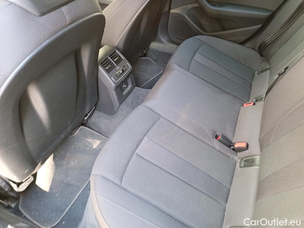  Audi  A4 AUDI  / 2019 / 4P / sedán S line 30 TDI 100kW (136CV) S tronic  #17