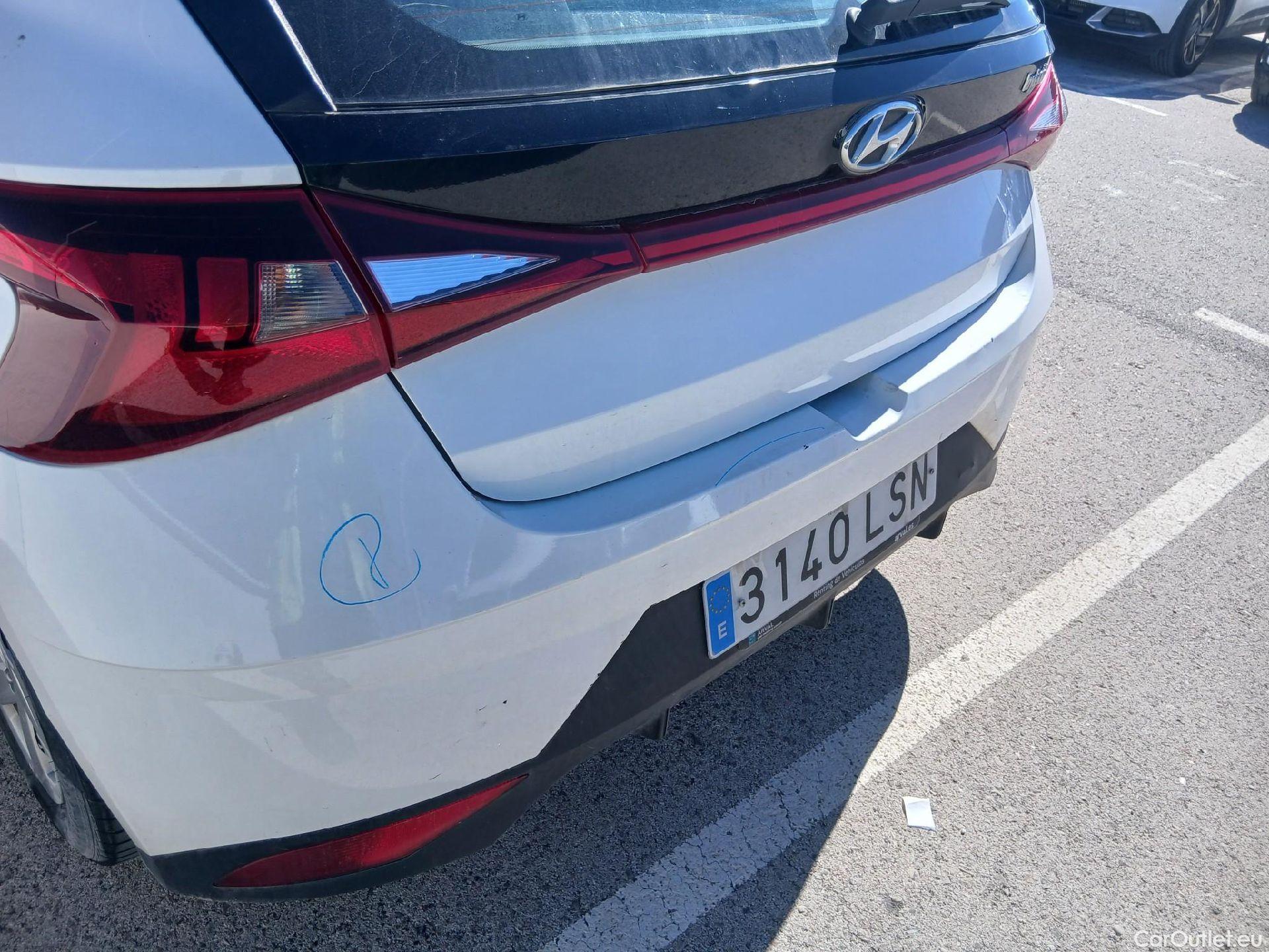  Hyundai  i20 HYUNDAI  / 2020 / 5P / berlina con portón 1.0 TGDI 74kW (100CV) 48V Essence #24