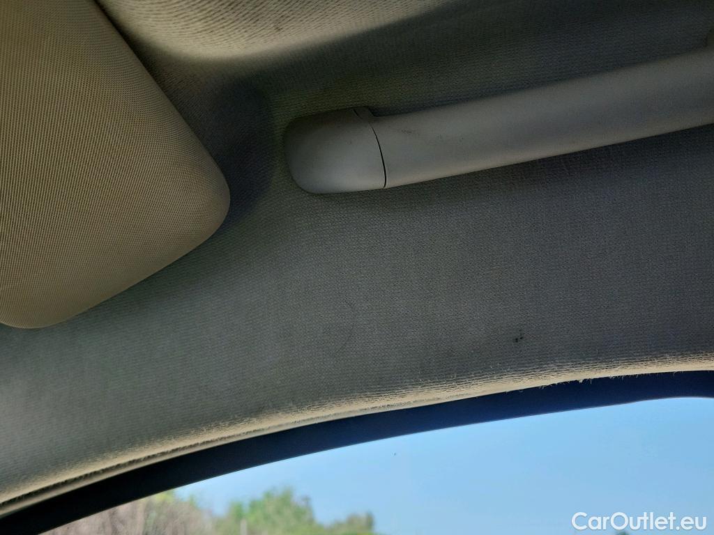  Dacia  Sandero DACIA  / 2020 / 5P / berlina con portón Stepway Comfort 74kW (100CV) ECO-G #3