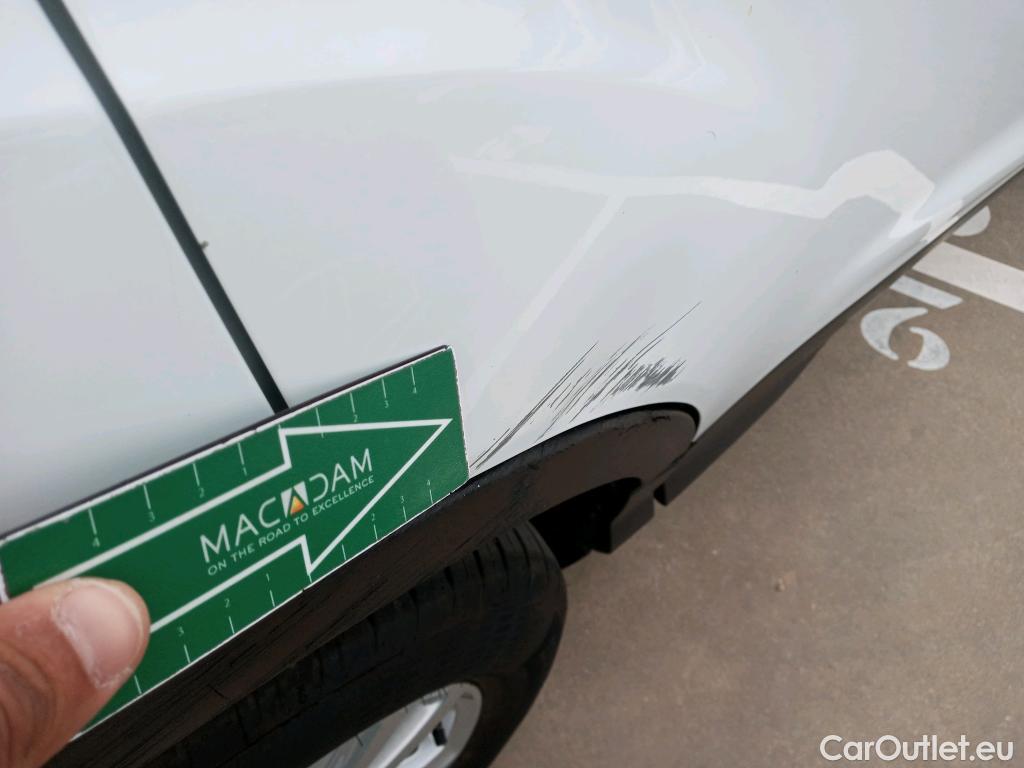  Ford  Kuga FORD  / 2016 / 5P / todoterreno 1.5 EcoBoost 88kW 4x2 Trend+ (CX) #5